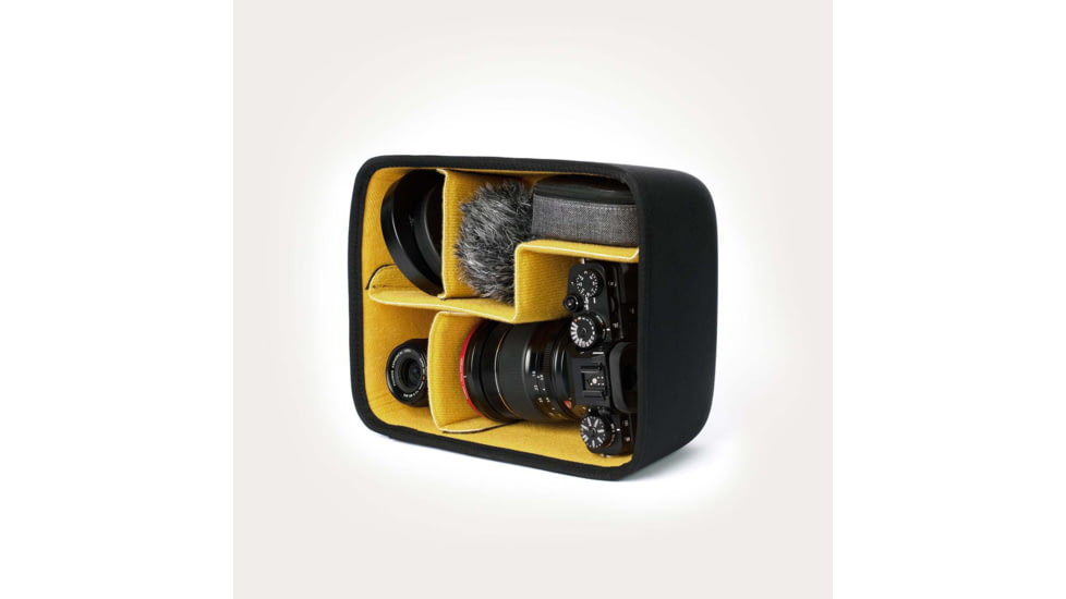 Moment Strohl Mountain Light Camera Insert, Black, 106-172