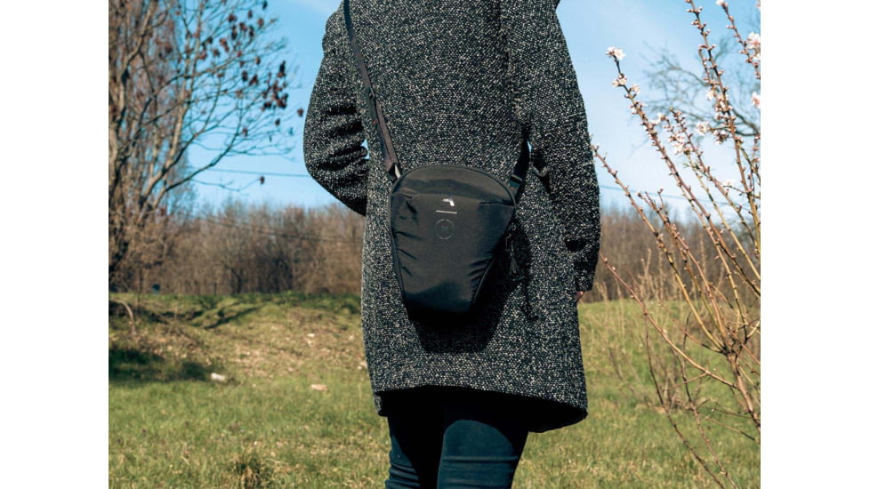 Moment Strohl Mountain Light Camera Loader, Black, 106-169