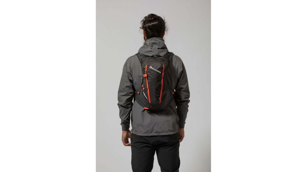 Montane Trailblazer 8 Daypack, Charcoal, One Size, PTB08CHAO09
