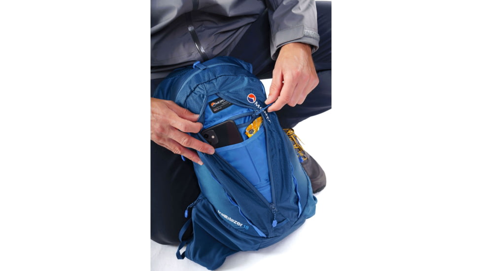 Montane Trailblazer Day Pack, 18 L, Narwhal Blue, One Size, PTB18NARO11
