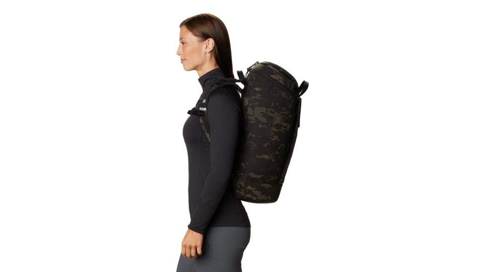 Mountain Hardwear Grotto 30 Backpack, Black MultiCam, One Size, OU9075015-O/S