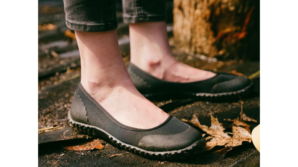 Muck Boots Muckster II Flat - Women's, 5.5 US, Medium, Black/Night Floral Print, WMB-001-BLK-055