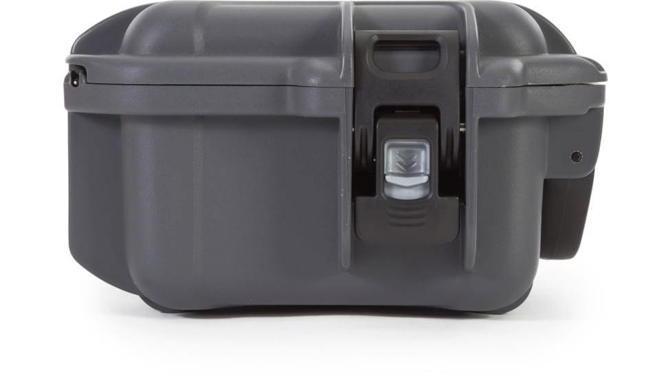 Nanuk 905 Water/Crush Proof Case w/Padded Divider - Graphite, 905S-020GP-0A0