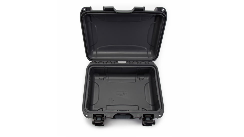 Nanuk 915 Waterproof/Crushproof Case - Graphite, 915S-000GP-0A0