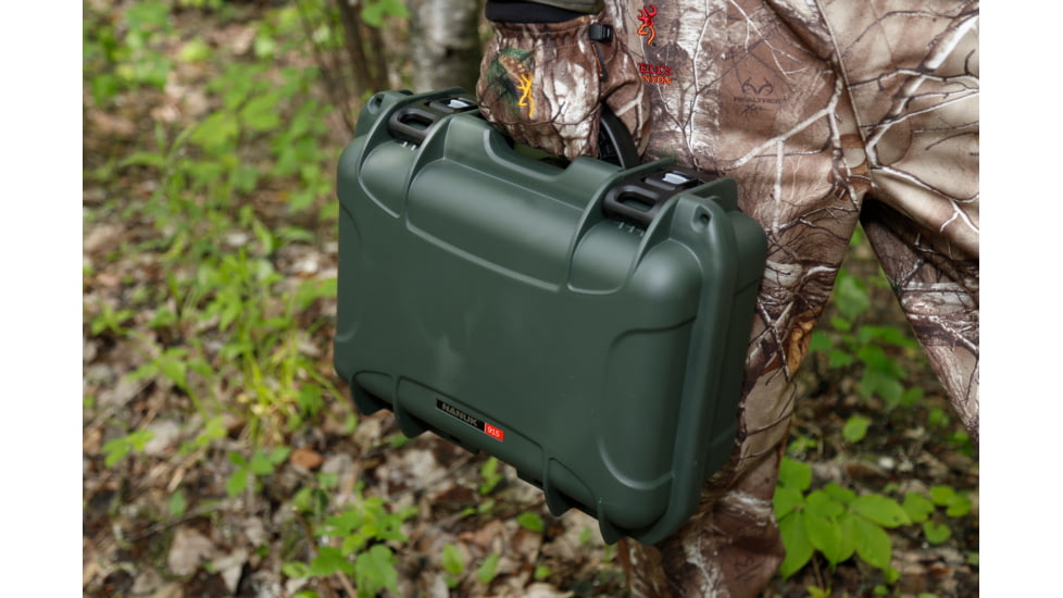 Nanuk 915 Waterproof/Crushproof Case - Olive, 915S-000OL-0A0