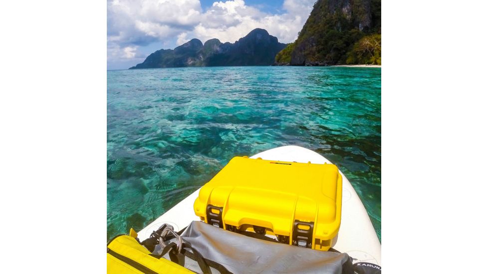 Nanuk 915 Waterproof/Crushproof Case - Yellow, 915S-000YL-0A0