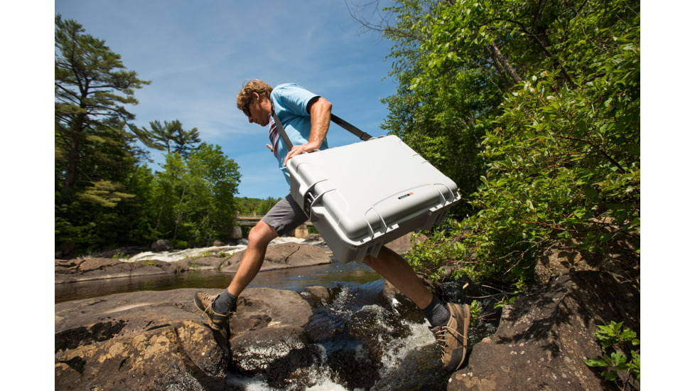 Nanuk 945 Nanuk Case w/foam insert for DJI Phantom 4, Silver, 945S-080SV-0A0-15630