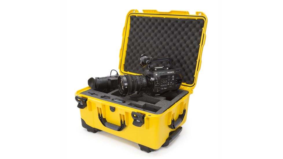 Nanuk 950 Hard Plastic Case, Yellow, Large, 950S-000YL-0A0