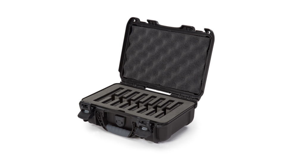 Nanuk Case 909 w/foam insert for 8 Knives, Black, Small, 909S-080BK-0A0-19327