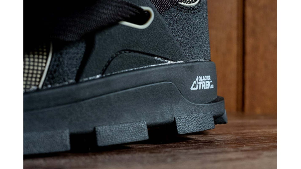 Neos Voyager Glacier Trek Spike with Heel Overshoe, Black, L, VNG1HEEL-BLK-LRG