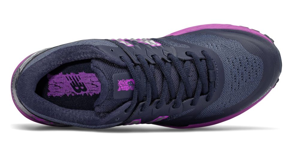 New Balance Summit K.O.M Trailrunning Shoes - Women's, Pigment/Voltage, Standard, 7.5 US, WTSKOMPP B 075