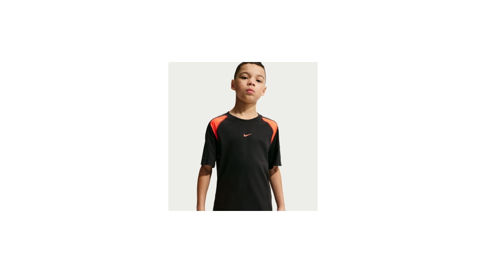 Nike Nike Sportswear City Utility Big Kids Short-Sleeve Top in Black IO1704-011, Black, M, unisex, 1015891130-00198731006849