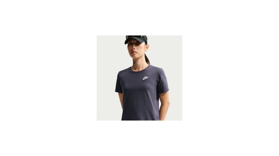 Nike Womens Nike Sportswear T-Shirt in Grey DX7902-013, Grey, XS, female, 1015952407-00198962784349