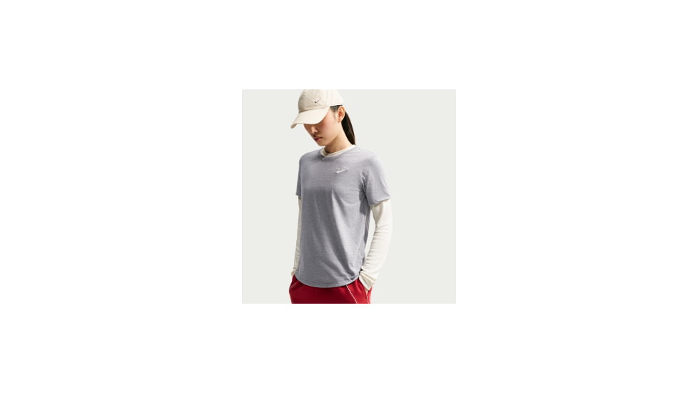 Nike Womens Nike Sportswear T-Shirt in Grey DX7902-064, Grey, XL, female, 1015952319-00198962760077