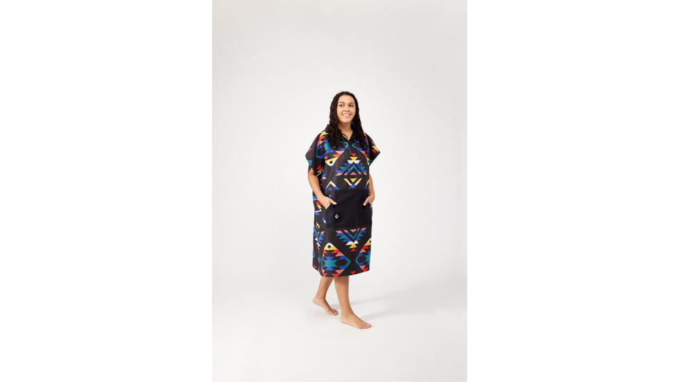 Nomadix Changing Poncho, Cascades Multi, Meduim/Large, CP-PANW-106