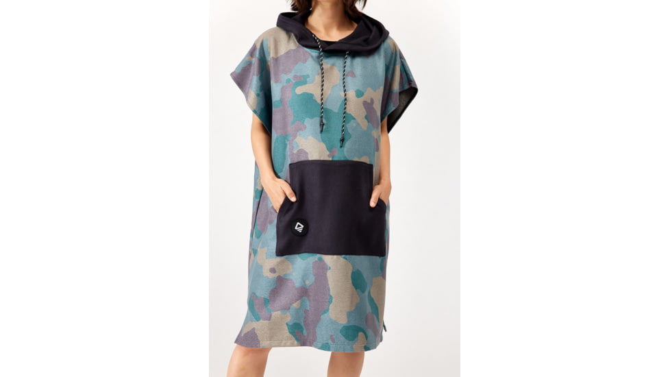 Nomadix Changing Poncho, Camo Green, Meduim/Large, CP-CAMO-101