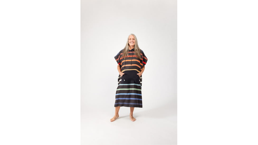 Nomadix Changing Poncho, Pinstripes Multi, Meduim/Large, CP-STRP-110