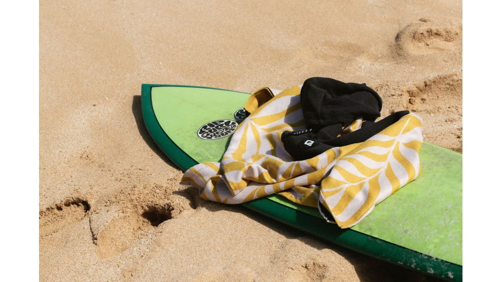 Nomadix Changing Poncho, Leaf Me Alone Green, Meduim/Large, CP-LFAL-101