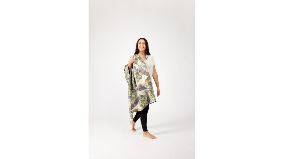 Nomadix Original Towel, Banana Leaf Green, One Size, NM-FIDL-102