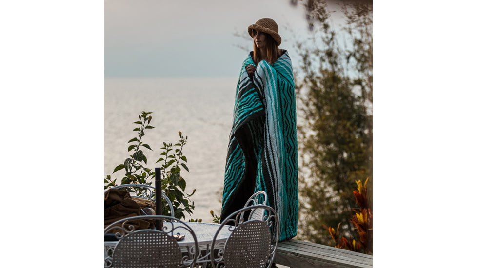 Nomadix Puffer Blanket, Baja Aqua, PB-BAJA-101