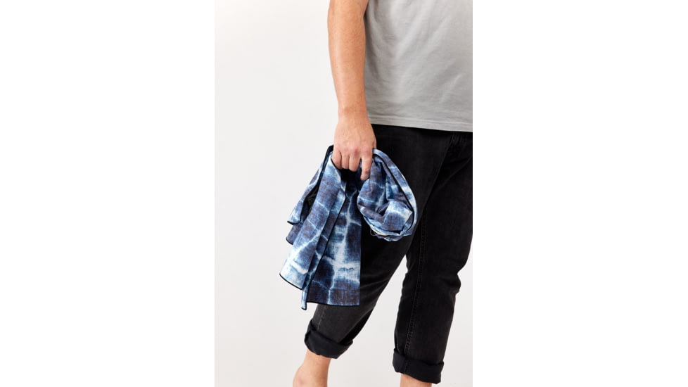 Nomadix Ultralight Towel, Agua Blue, One Size, PKXL-AGUA-001