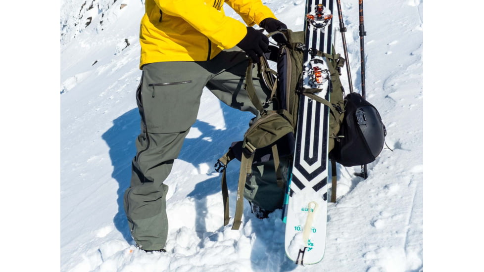 Norrona Lofoten 30L Pack, Olive Night, PCS, 1050-20-3301-PCS