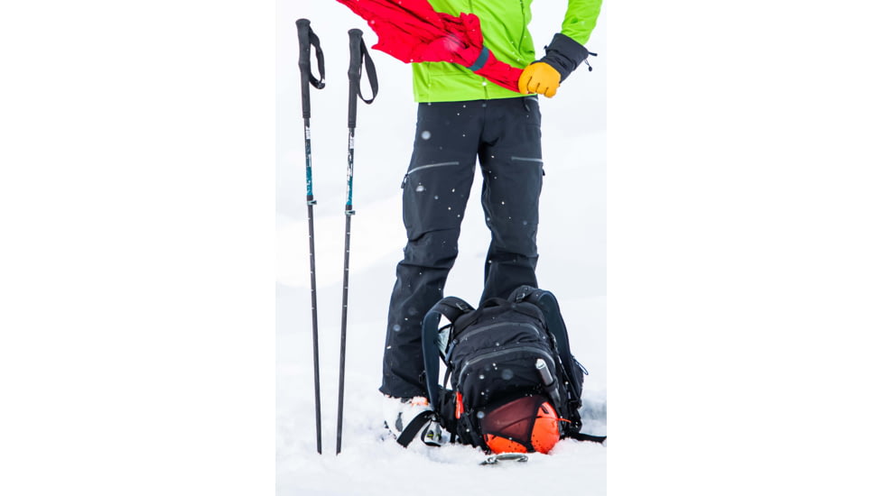 Norrona Lyngen 45L Pack, Caviar, PCS, 2002-19-7718-PCS