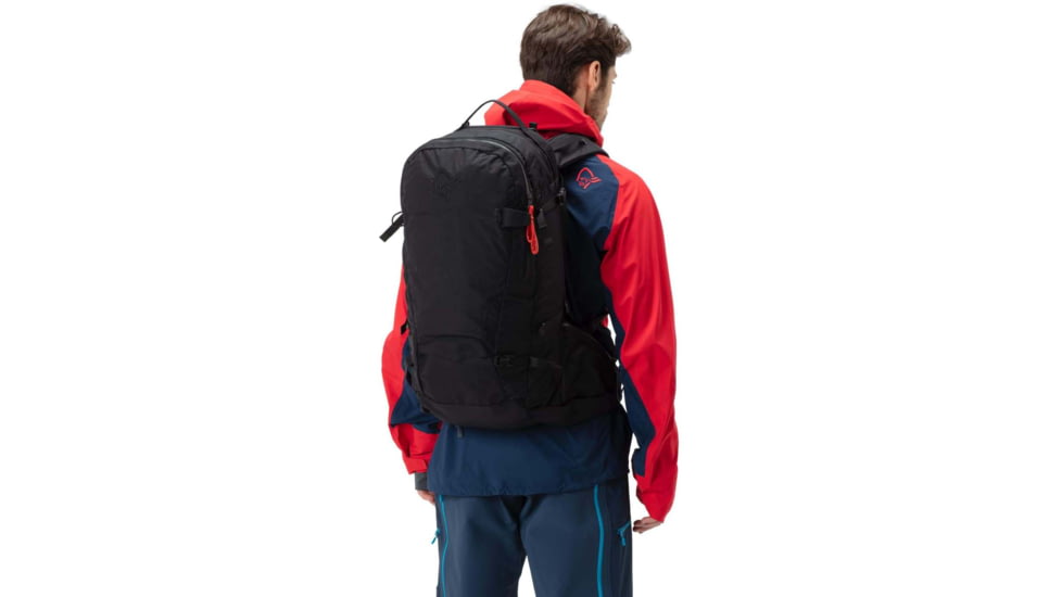 Norrona Lyngen 45L Pack, Caviar, PCS, 2002-19-7718-PCS