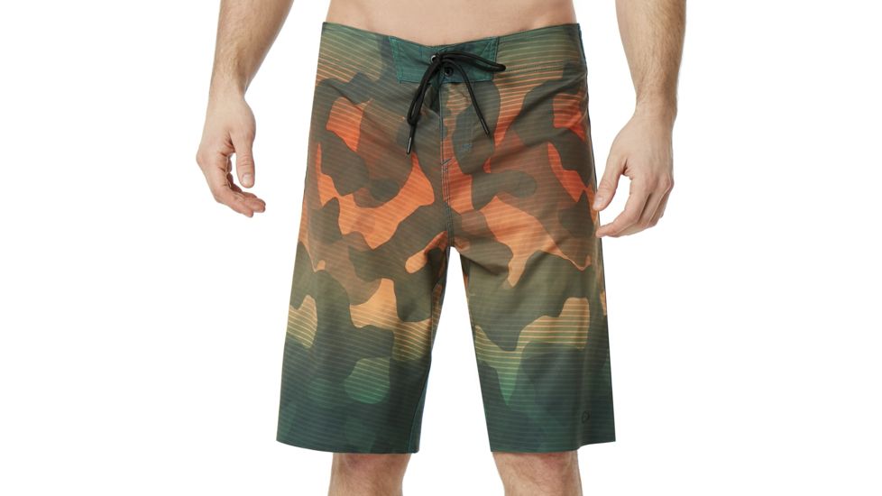 Oakley Bundoran Biscuit Camo 21 Inches - Mens, Fire Red, 36 482444-4FR-36