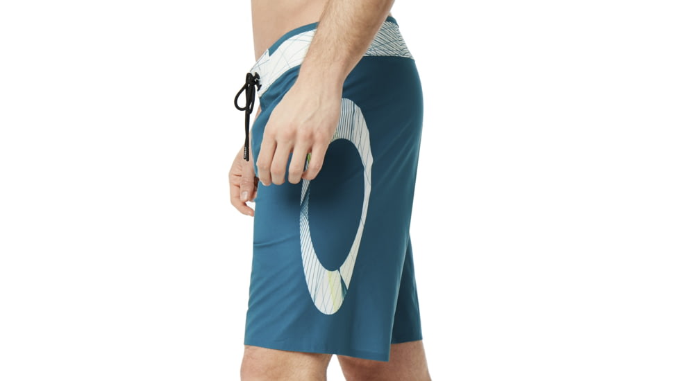 Oakley Geo Ellipse 18 Inc Boardshort - Mens, Blackout, 32 482446-02E-32