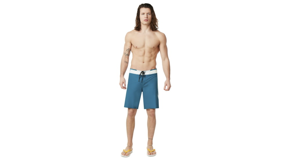 Oakley Geo Ellipse 18 Inc Boardshort - Mens, Blackout, 32 482446-02E-32