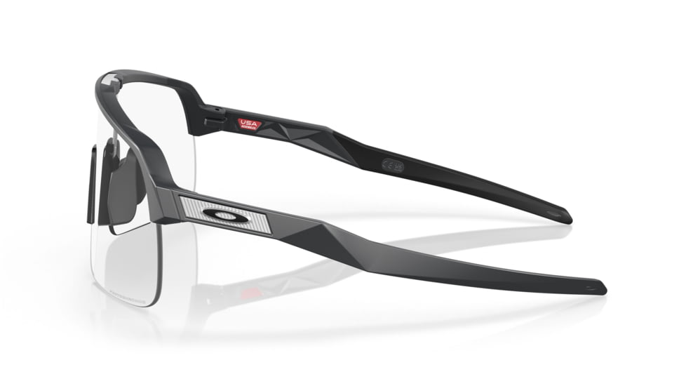 Oakley OO9463 Sutro Lite Sunglasses, Matte Carbon Frame, Clear Photochromic Lens, 39, OO9463-946345-39