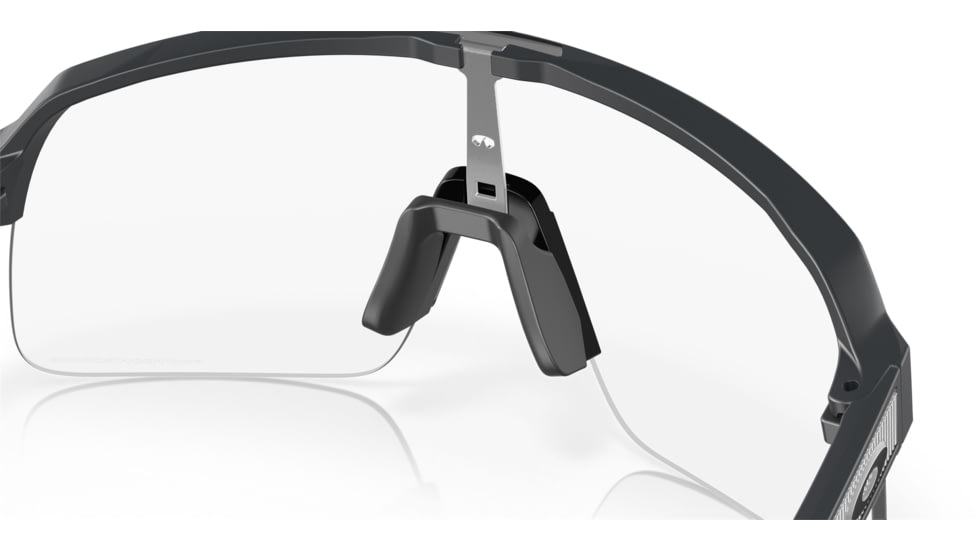 Oakley OO9463 Sutro Lite Sunglasses, Matte Carbon Frame, Clear Photochromic Lens, 39, OO9463-946345-39