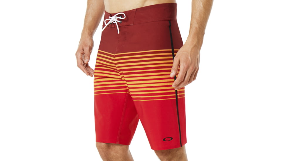 Oakley 21 Inches Camou Boardshort - Mens, Red Line, 36, 442460-465-36