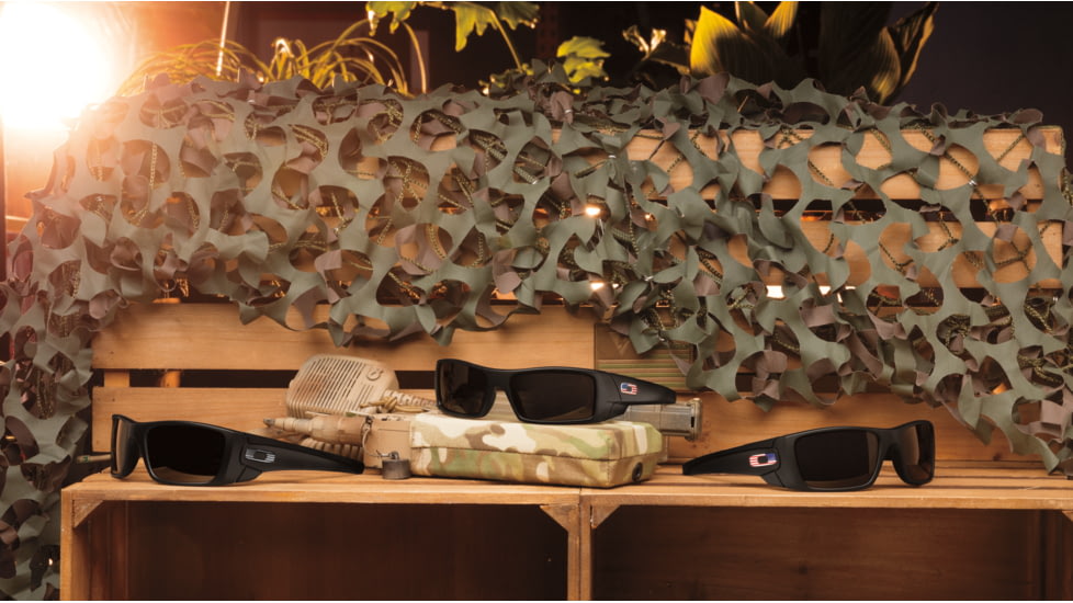 Oakley Standard Issue GasCan Flag Collection Sunglasses, Matte Black Texas w/Black Iridium, OO9014-4060