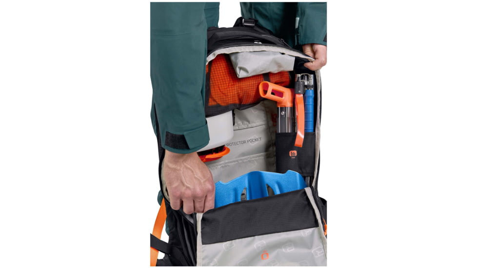 Ortovox Avabag Litric Freeride 18 Backpack, Black Raven, 4920100001