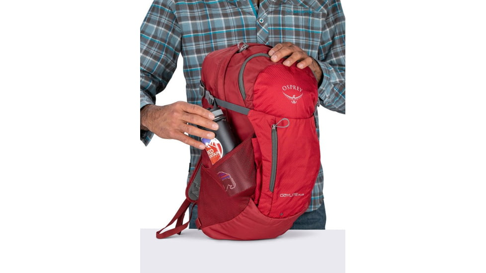 Osprey Daylite Plus Detachable Daypack-Real Red
