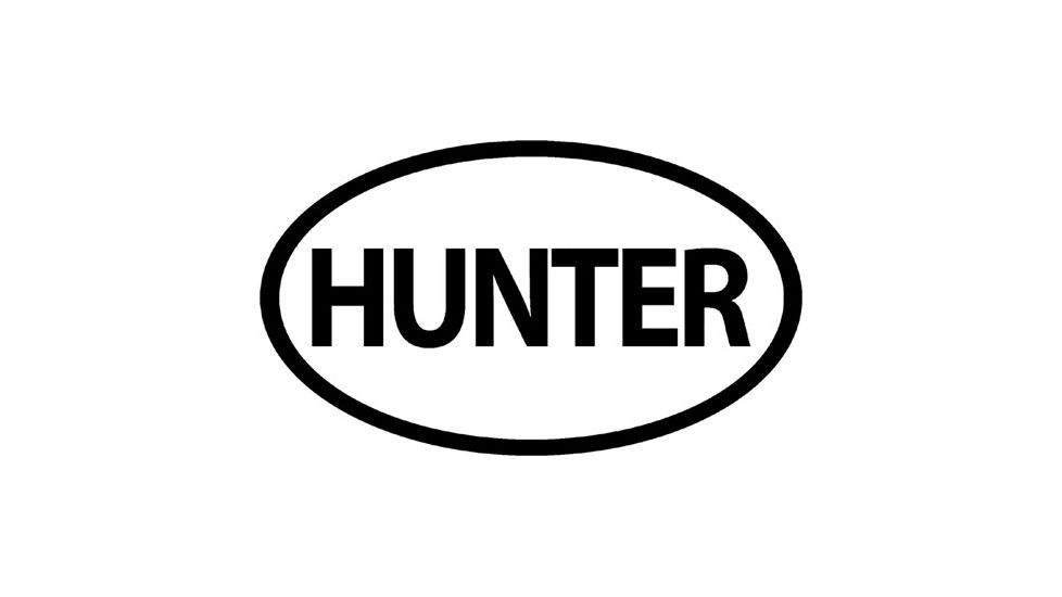 Outdoor Decals Hunter Oval 4''x6'' Black On White