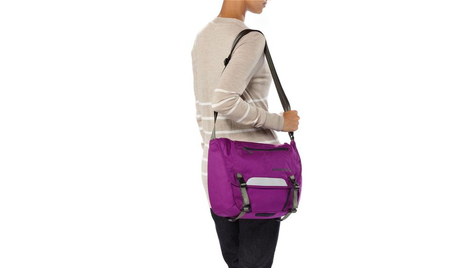 Patagonia MiniMass Courier Bag -Ikat Purple