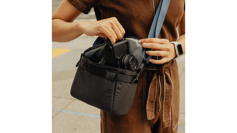 Peak Design Camera Cube V2, Medium, BCC-M-BK-3