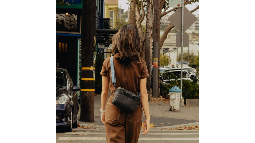 Peak Design Camera Cube V2, Medium, BCC-M-BK-3