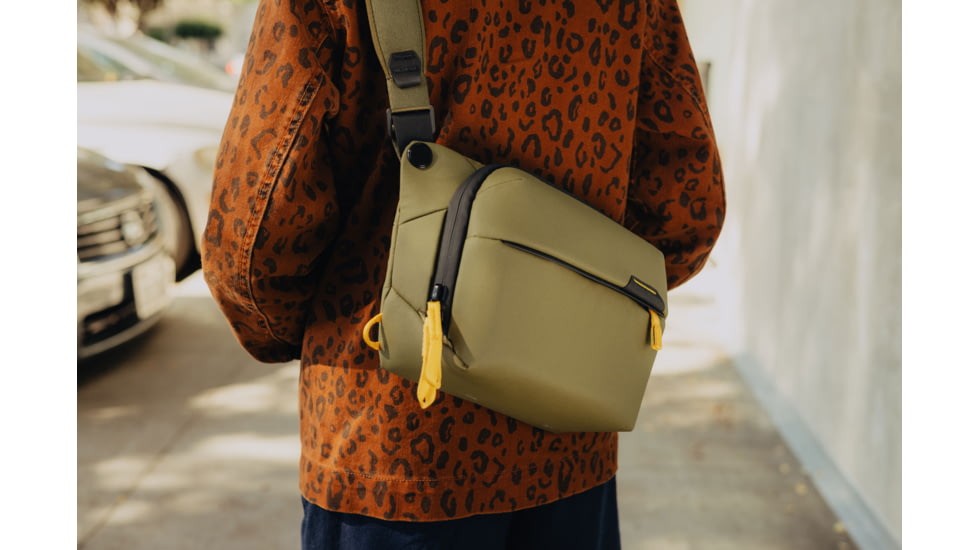 Peak Design Everyday 3 Liters Sling Bag, Kelp, BEDS-3-KP-3