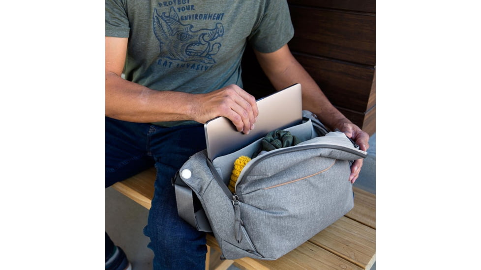 Peak Design Everyday Sling v2, 10 Liters, Ash, BEDS-10-AS-2