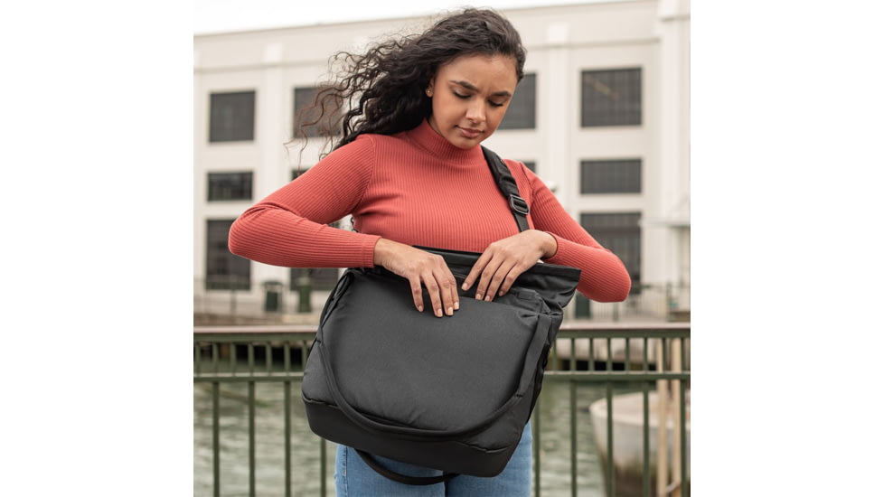 Peak Design Everyday Tote v2, 15 Liters, Black, BEDT-15-BK-2