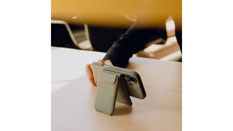 Peak Design Mobile Everyday Fabric Case iPhone 16, Sage, M-MC-BS-SG-1