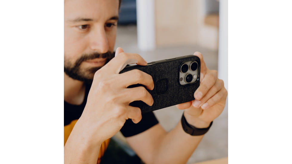 Peak Design Mobile Everyday Fabric Case iPhone 16 Pro, Charcoal, M-MC-BU-CH-1