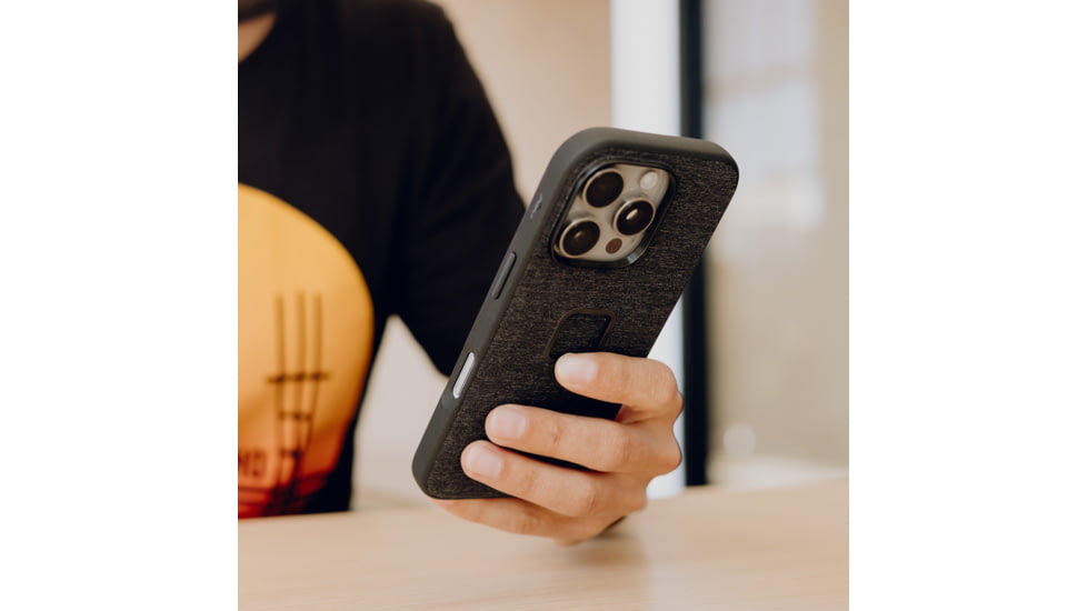 Peak Design Mobile Everyday Fabric Case iPhone 16 Pro, Charcoal, M-MC-BU-CH-1