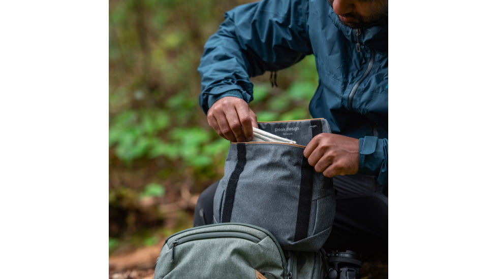 Peak Design Field Pouch V2 Backpack