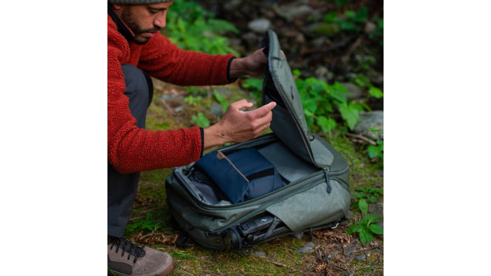 Peak Design Field Pouch V2 Backpack