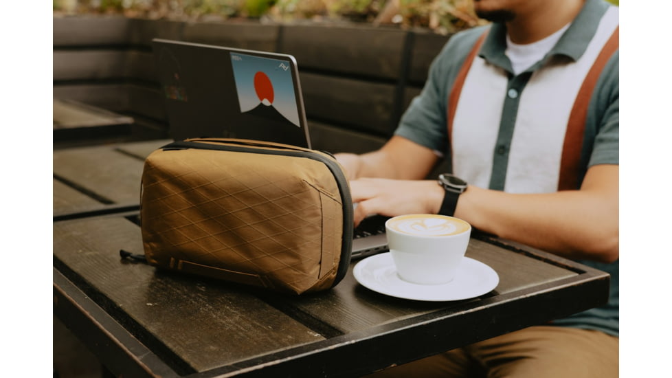 Peak Design Tech Pouch, Regular, Charcoal, BTP-CH-3